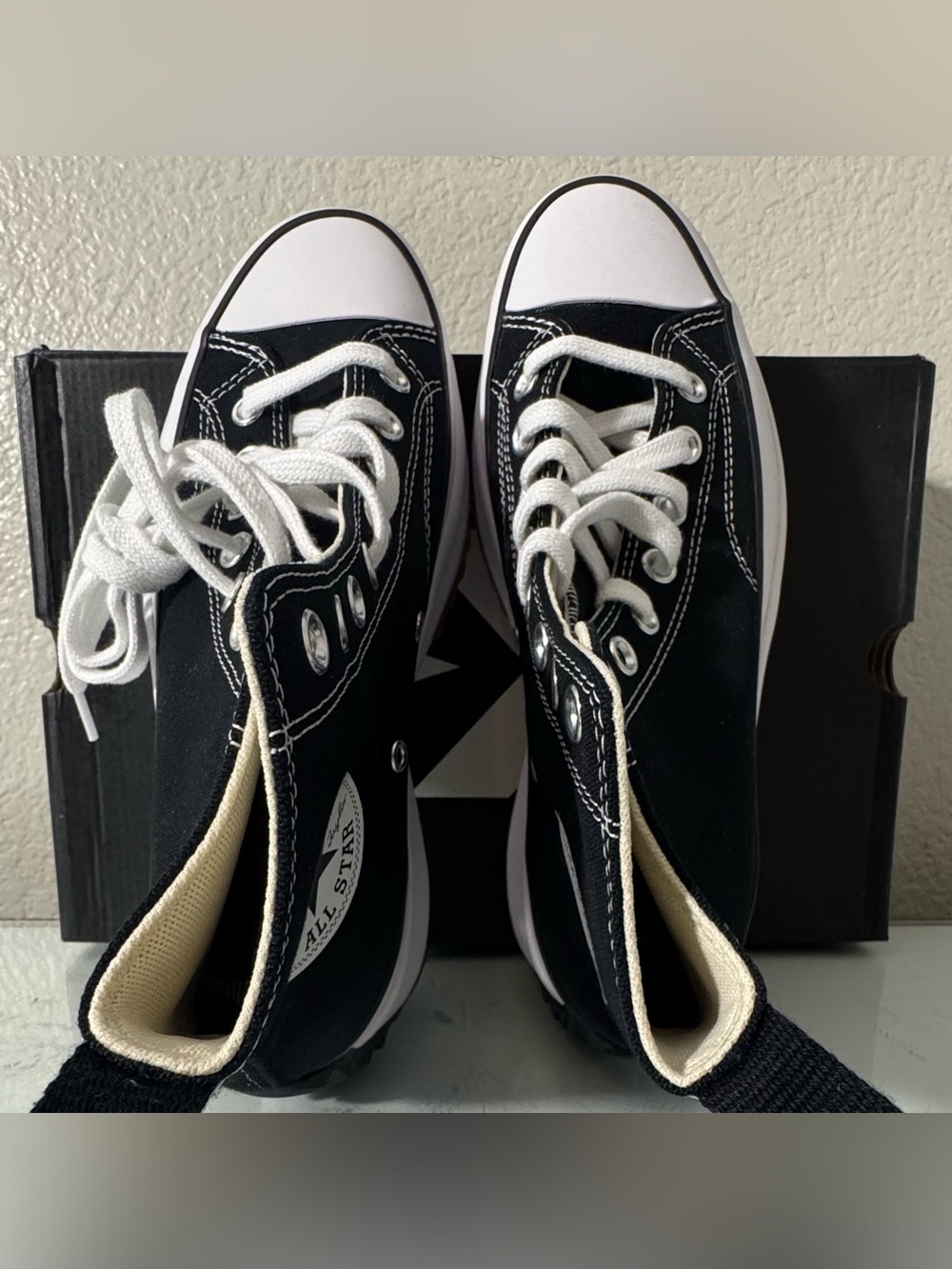 Converse Run Star Hike High Top Shoes in Black Size 8 - Picture 3 of 7